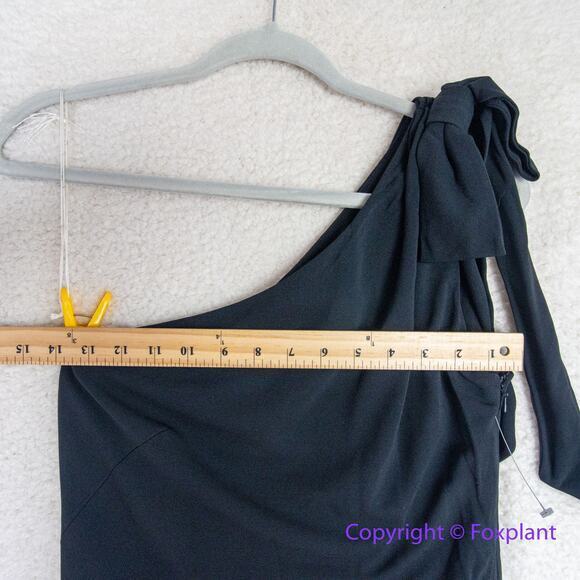 Kay Unger black one shoulder beaded asymmetric hem dress, size 6 - Picture 11 of 16